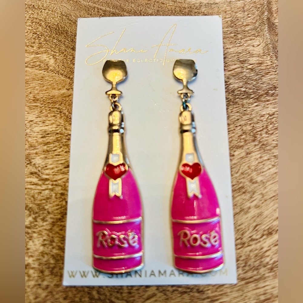 Shani Amara Pink Rosé Bottle Earrings - Picture 2 of 3